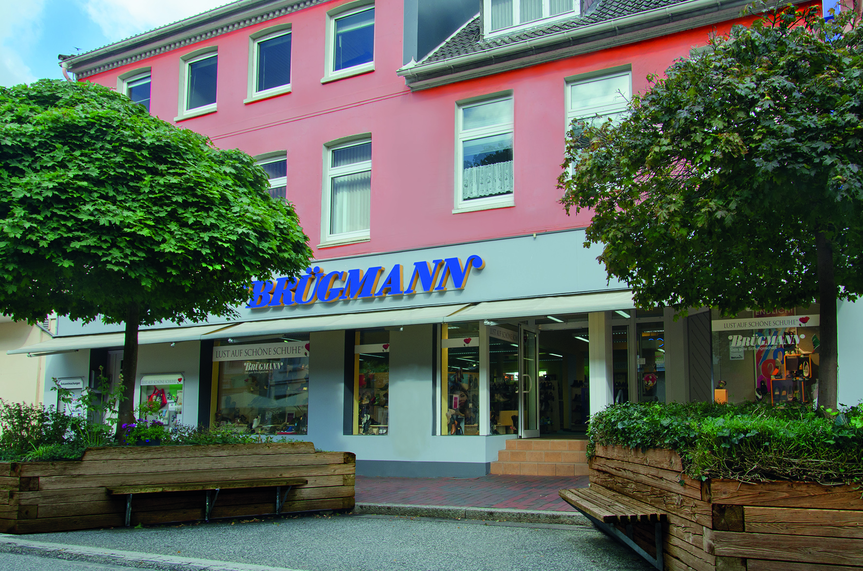 laden-bruegmann-schuhe-in-moelln